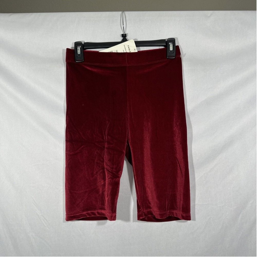 NWT $50 Fabletics [ Medium 8 ] High Waisted Velour 9'' Short in Cherry‎ Red - Picture 3 of 11